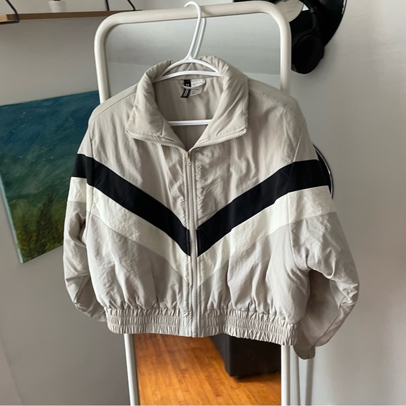 Jacket - Picture 3 of 9